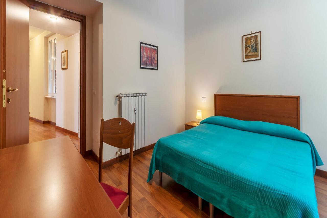Piazza Re Di Roma Apartment Buitenkant foto