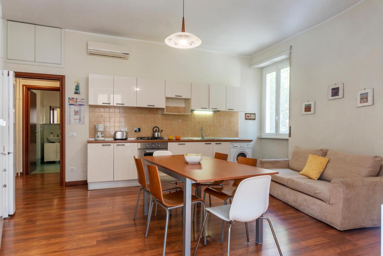 Piazza Re Di Roma Apartment Buitenkant foto
