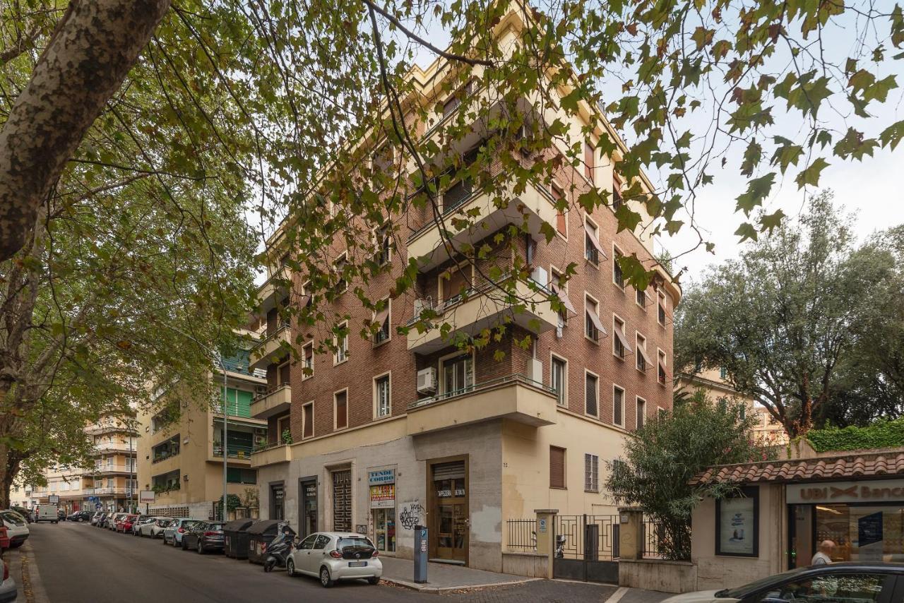 Piazza Re Di Roma Apartment Buitenkant foto