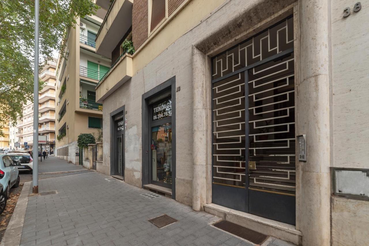 Piazza Re Di Roma Apartment Buitenkant foto